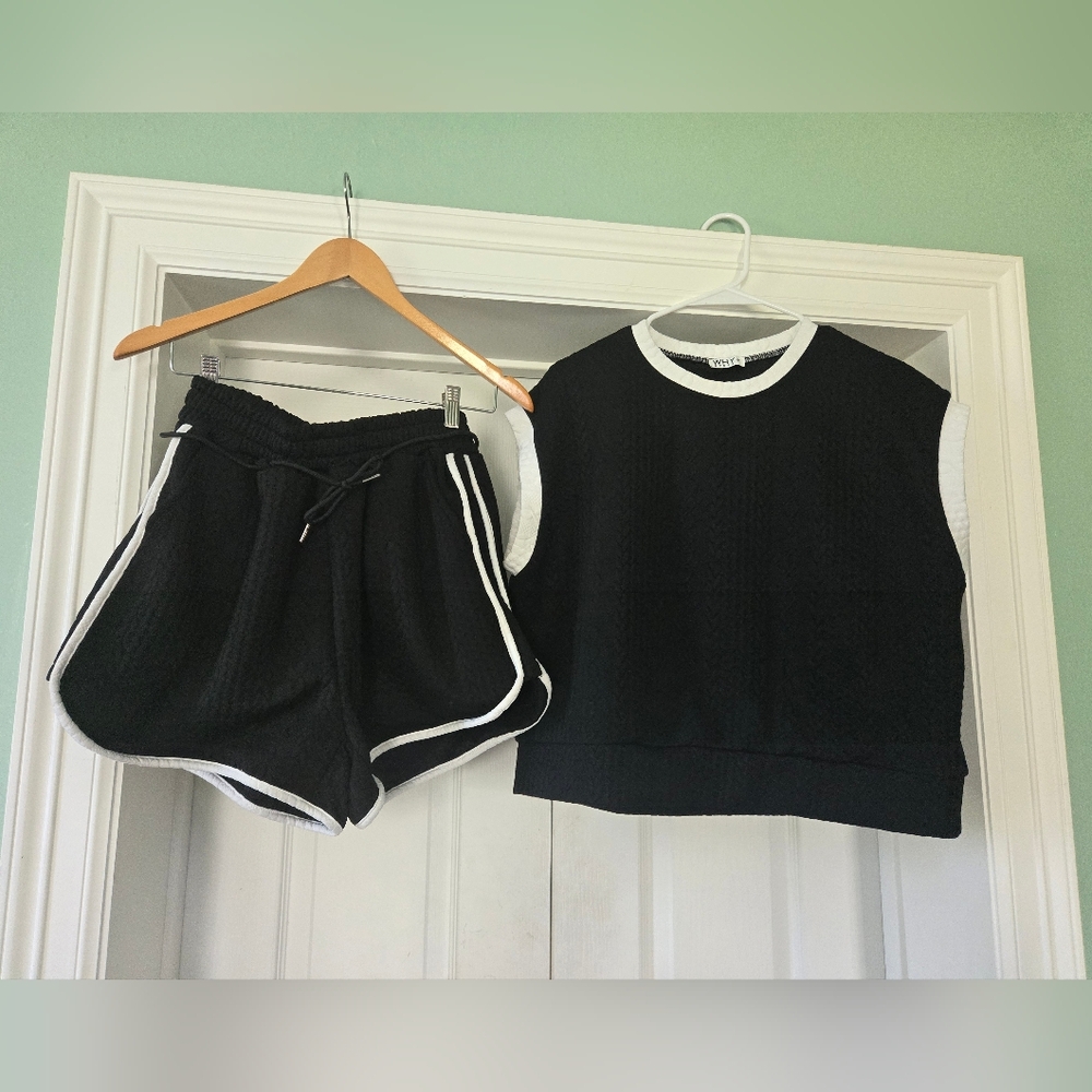 Boutique Short Set Size Medium